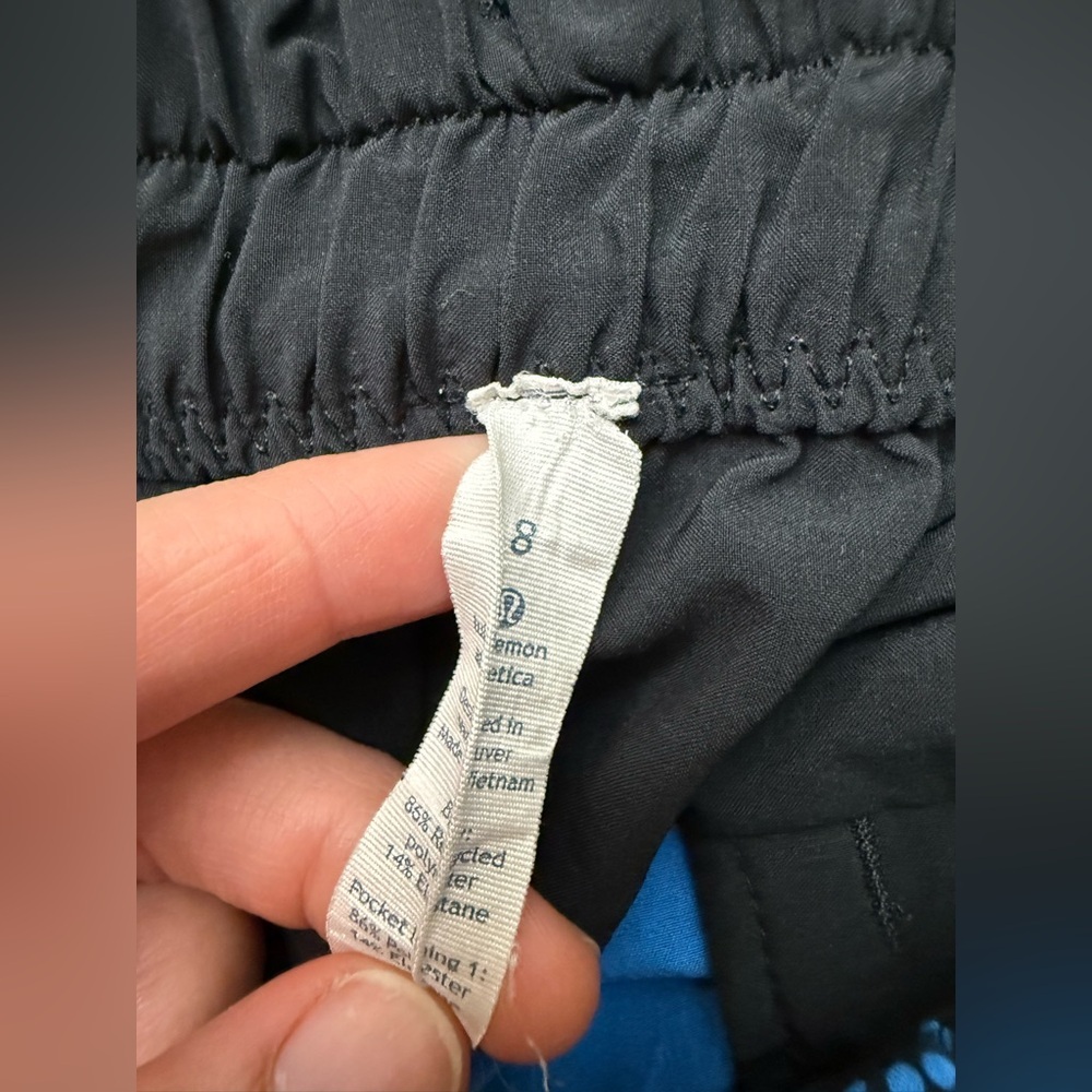 Lululemon Spring Break Away Short | Size 8 - Picture 6 of 10